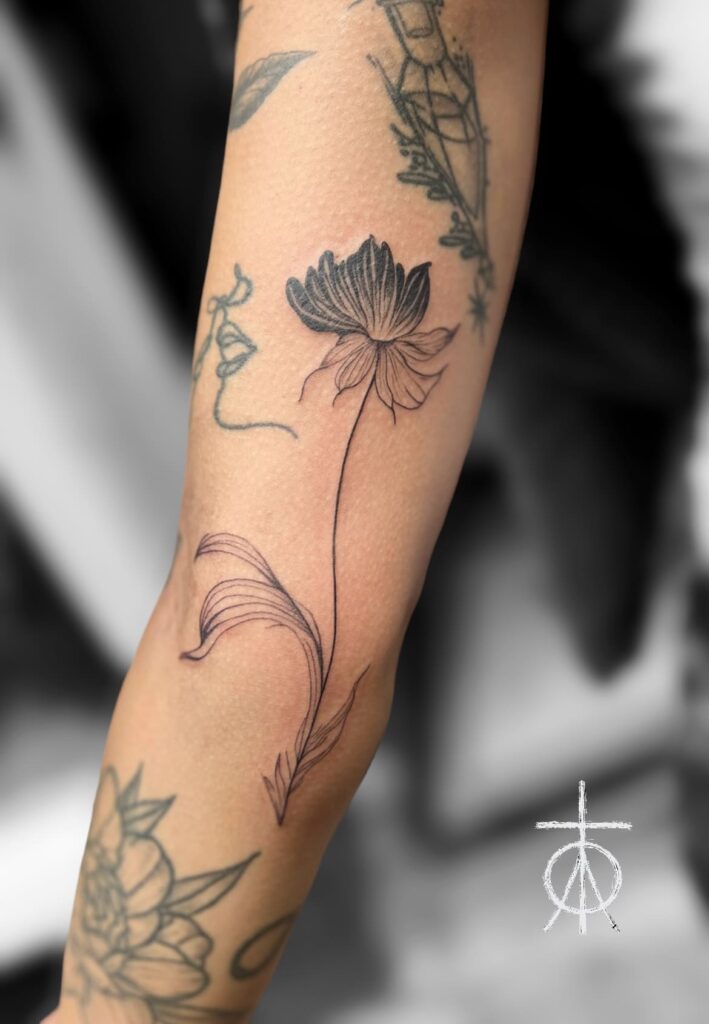Fine Line Tattoo, Floral Tattoo, The Best Fine Line Tattoo Artist Amsterdam , Claudia Fedorovici